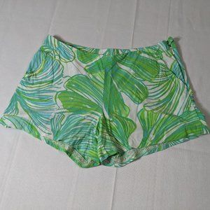 Lilly Pulitzer Blue & Green Leaf Print Pocket Shorts - size 6*